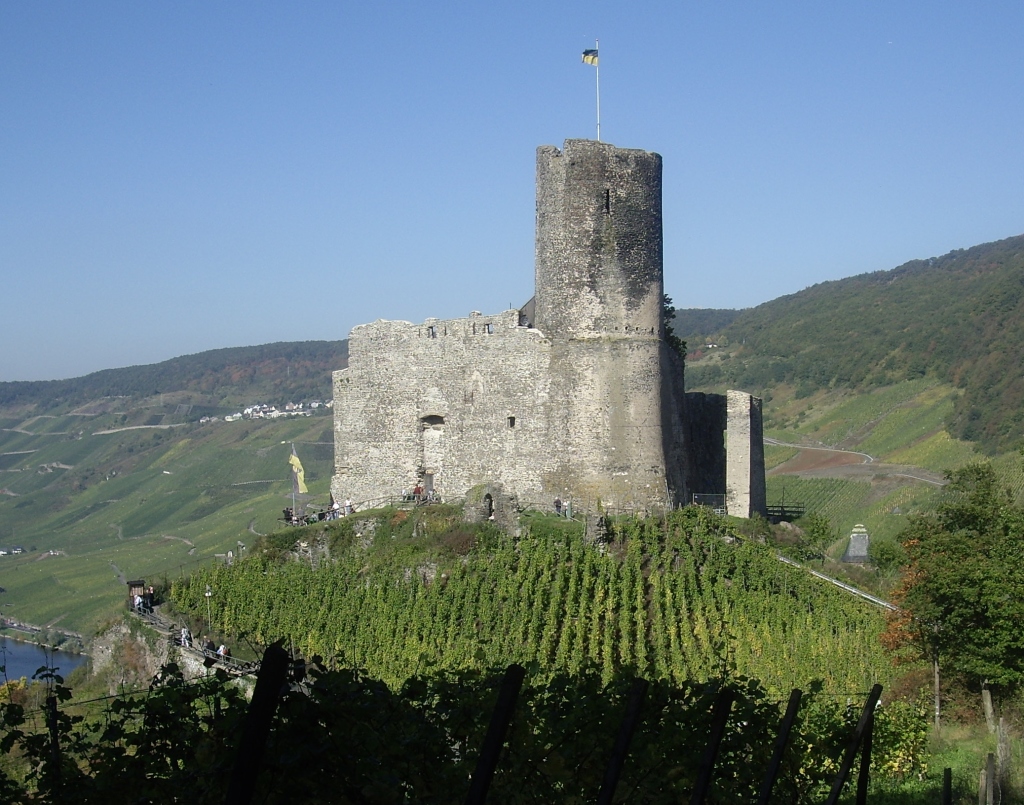 Burg Landshut, Early Fall