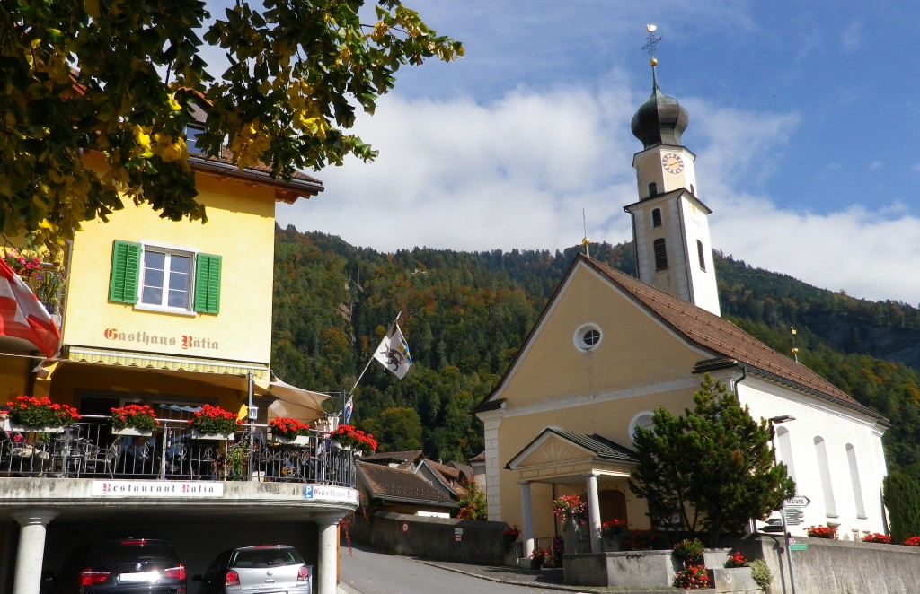 Village Center, Jenins